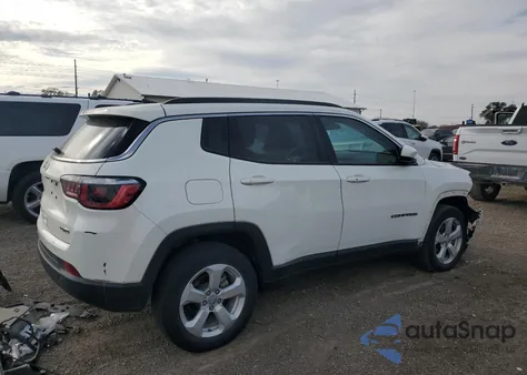 2017 Jeep Compass Latitude z USA, uszkodzony, nr VIN 3C4NJDBB4HT672067